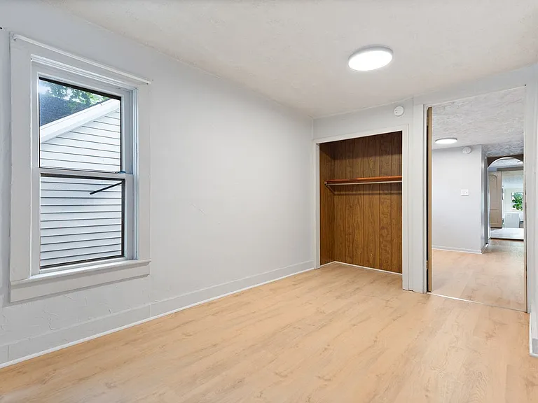 523 N Michigan Ave #2 — Photo 10