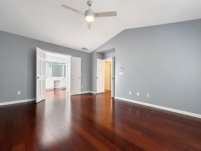 2923 Stanstead Cir — Photo 10