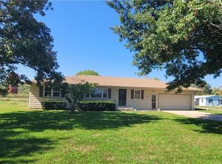 648 NW W Hwy, Kingsville, MO 64061