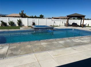 8386 Cataba Rd, Oak Hills, CA 92344