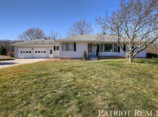 5219 Bancroft Ave SE, Alto, MI 49302