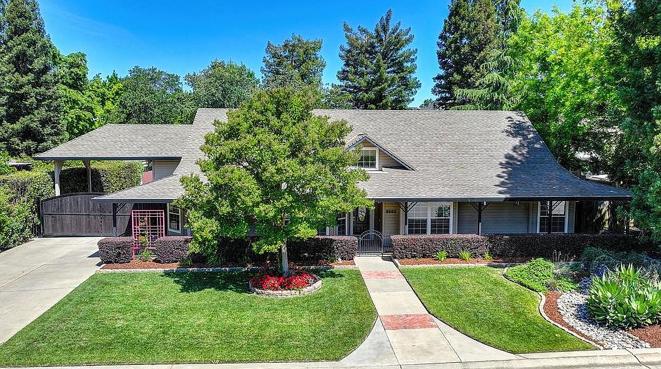 1st image of 8685 Hickory Leaf Pl