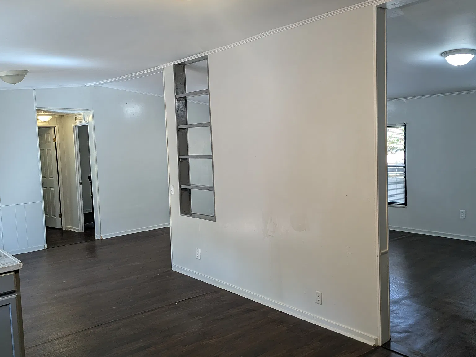 3 bed, 1400 sqft, $1,500 — Photo 3