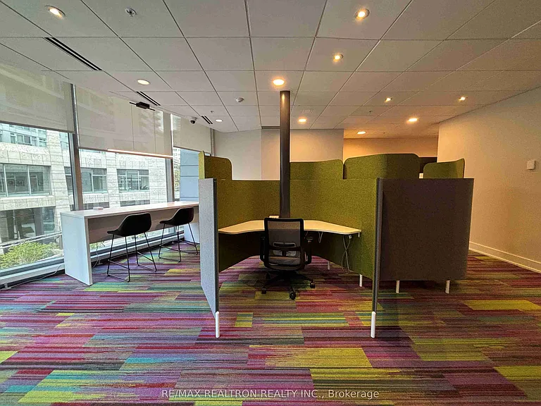 2181 Yonge St #2001 — Photo 26