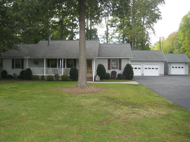 1st image of 411 Brent Pl