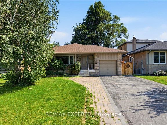 3rd image of 51 Clifton Ave