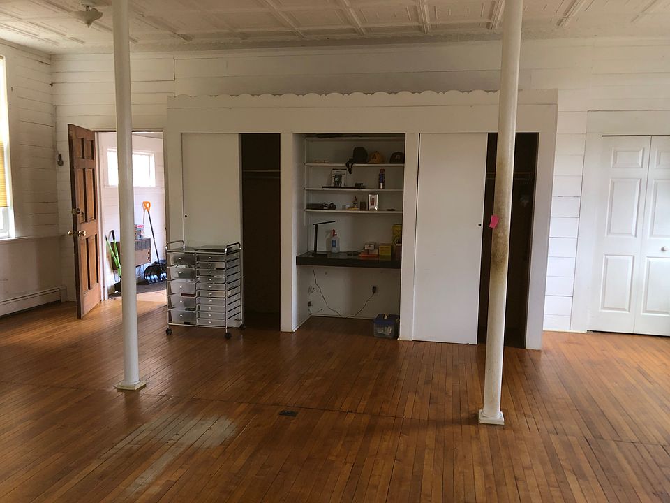 HEAT INCLUDED! Built-ins
