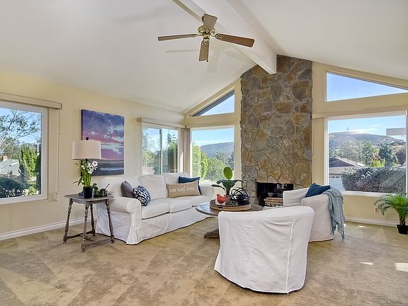 3rd image of 1307 El Corral Ln