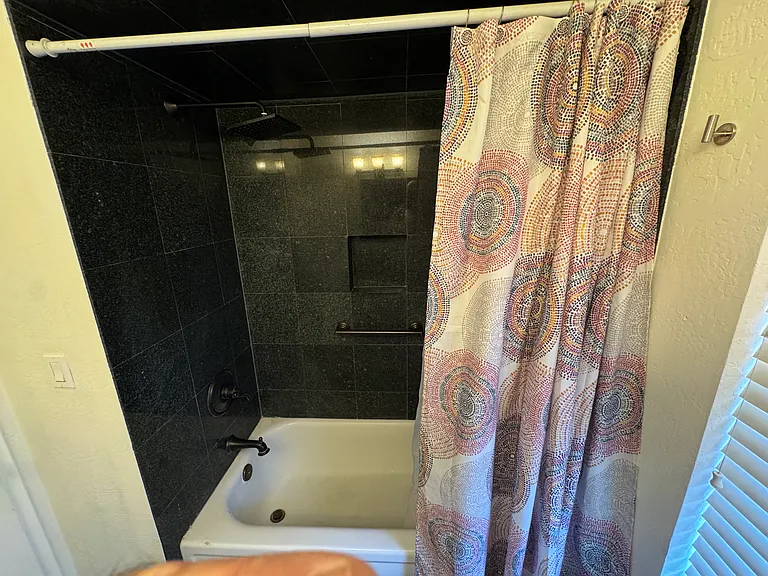 1802 E Frier Dr #1 — Photo 28