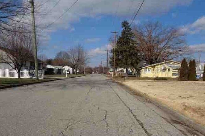 2nd image of 44 Heron Ave