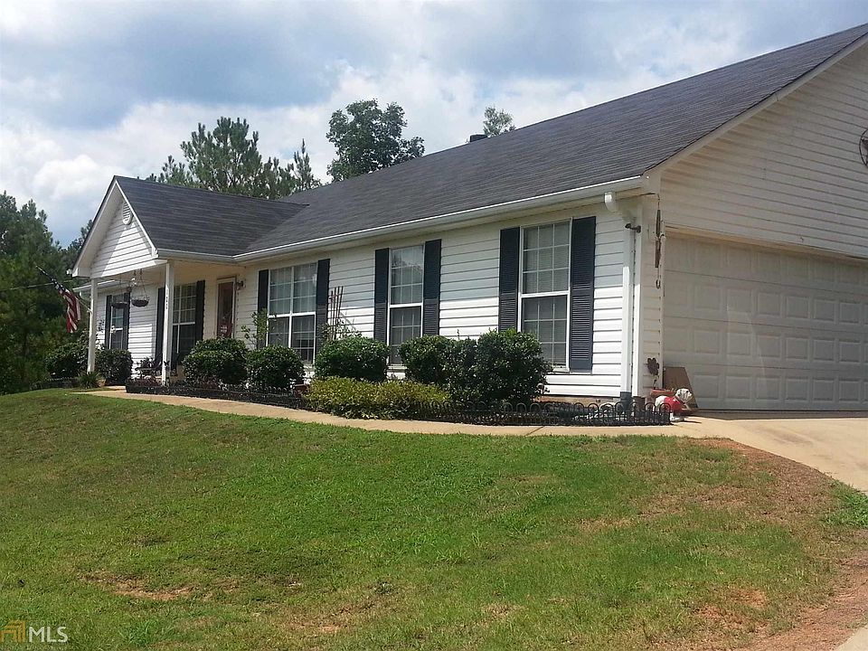 1st image of 120 Live Oak Dr