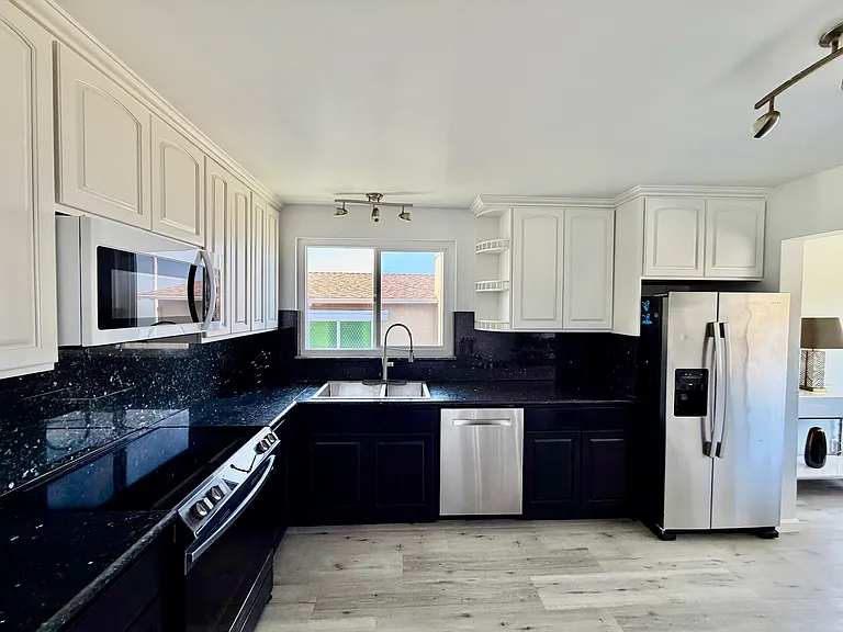 Newly renovated Kitchen with all appliances
