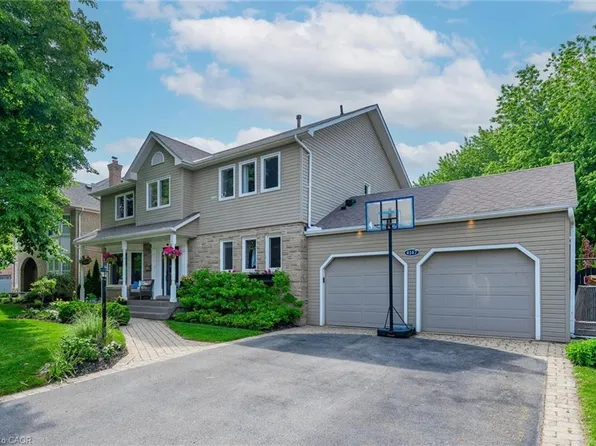 4147 Millcroft Park Dr, Burlington, ON L7M 3V1