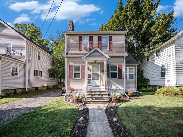 764 Douglas St, Jackson, MI 49203