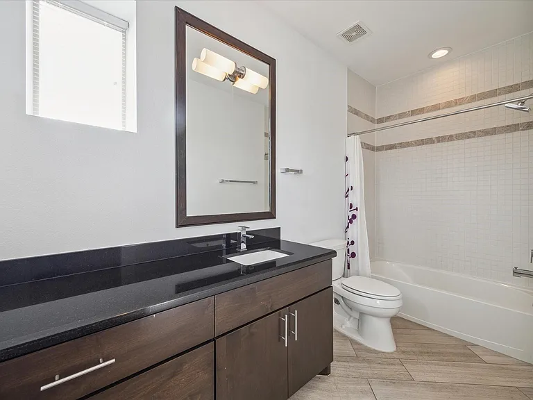 1012 Stanford St — Photo 24