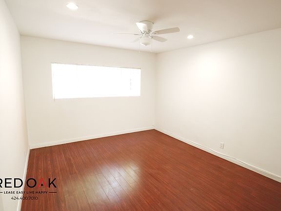 5th image of 3409 Club Dr APT 5