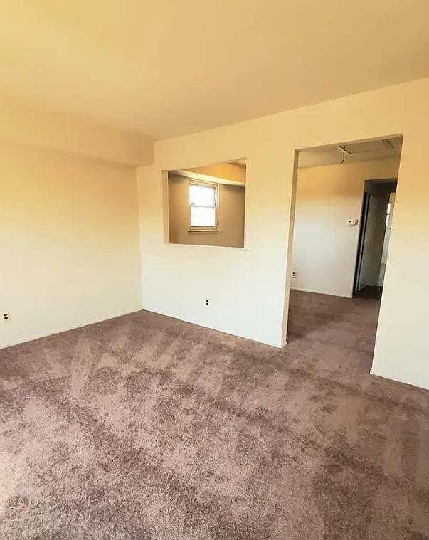 2 bed, 900 sqft, $1,685 — Photo 1