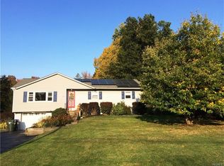 68 McVeigh Rd, New Hampton, NY 10958