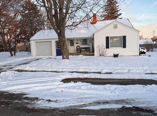 210 Maplewood Blvd, Dunlap, IL 61525