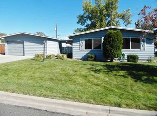 1115 S 30th Ave, Yakima, WA