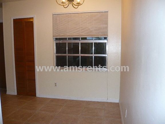 3rd image of 1540 Elmwood Ave