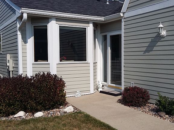 Enclosed Entrance/Porch