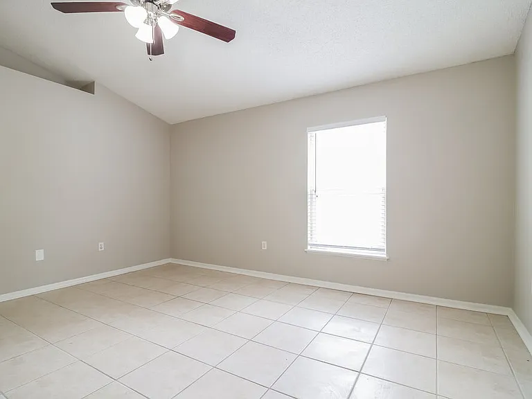 12514 Woodbury Cove Dr — Photo 10