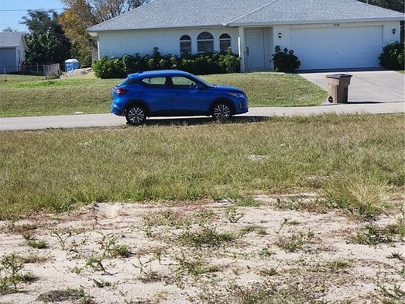 4th image of 2209 NE 10th Pl