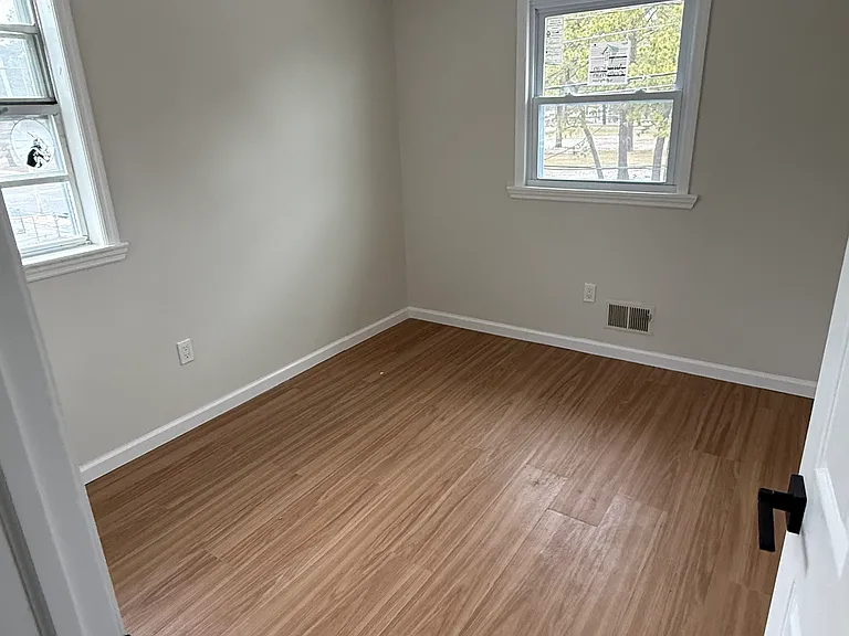 801 Cedar St — Photo 5