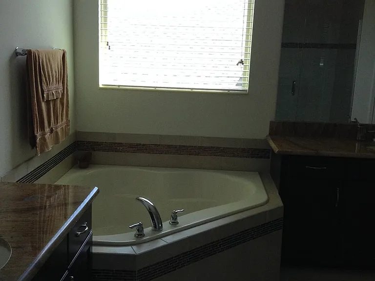 9240 Woodcrane Dr — Photo 11