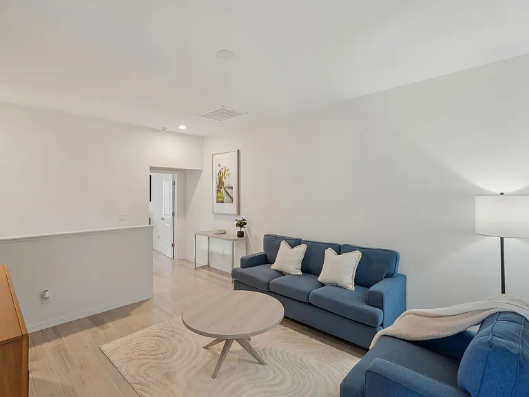 Juniper Pointe Townhomes — Photo 23
