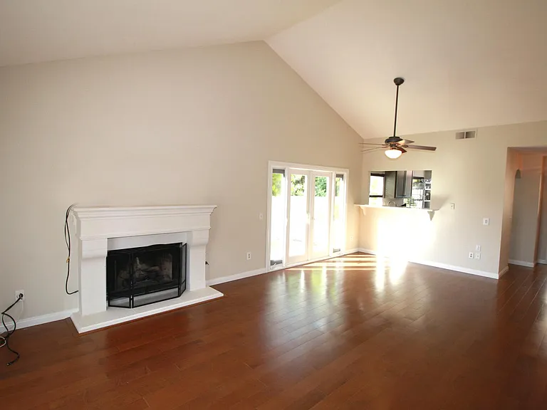 4507 Saint George Ct — Photo 3