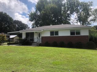 210 Tanglewood Dr NE, Dalton, GA 30721