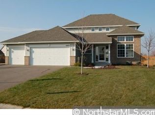 16412 Endeavor Ct, Lakeville, MN 55044
