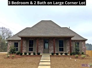 21390 Debbie Ln, Denham Springs, LA 70726