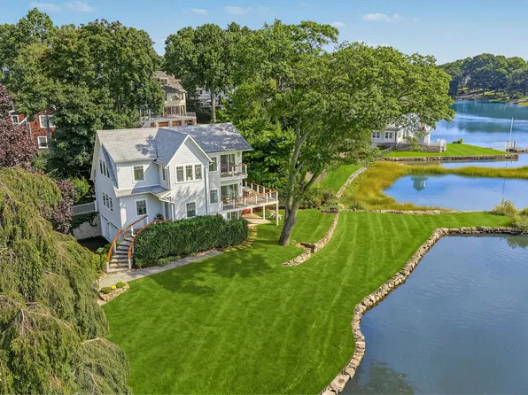 25 Willowmere Ave, Riverside, CT 06878