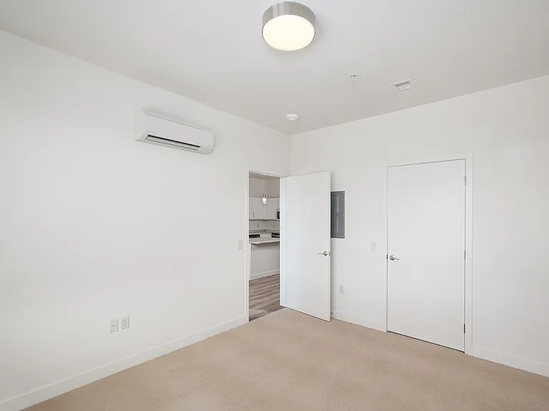 Sunset House — Photo 55