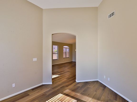 5th image of 8047 E Michelle Dr