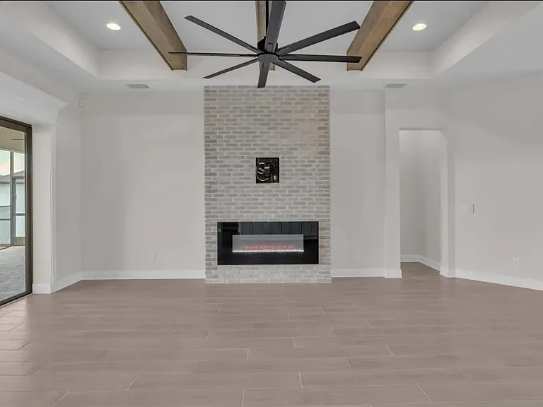 6980 Bentridge Dr — Photo 8