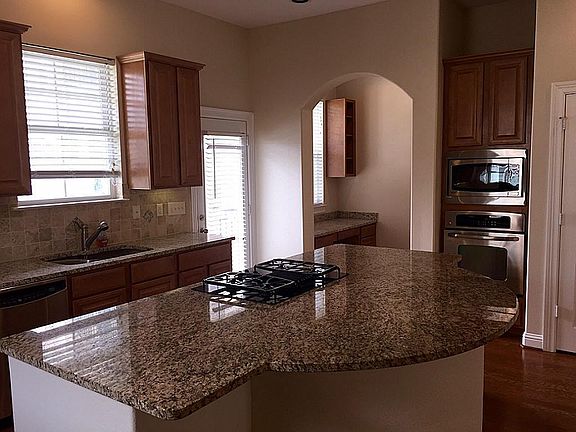 5th image of 15 Versante Ct