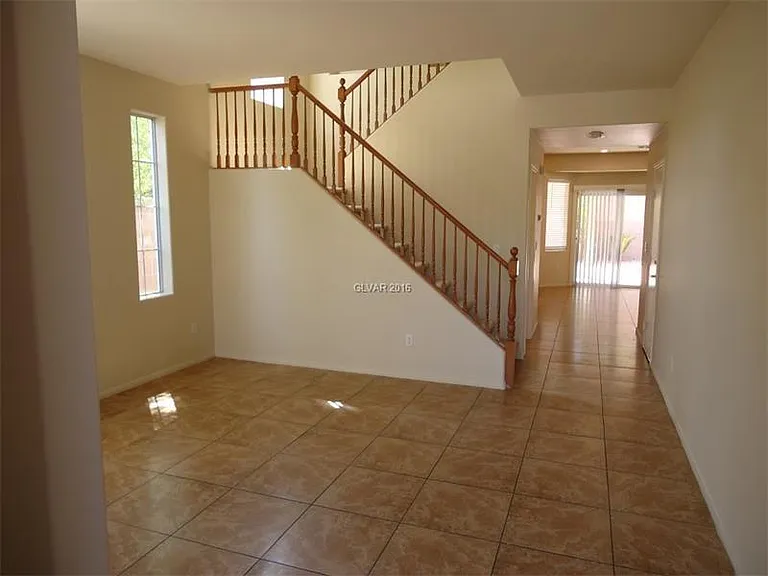 2307 Summer Home St — Photo 9