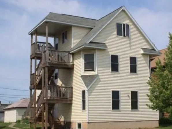 1113 John Ave, Superior, WI 54880