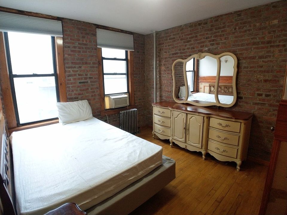 1st image of 424 E 13th St #44