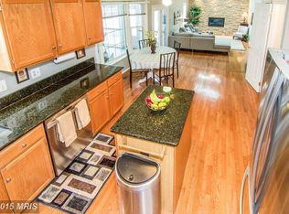5242 Belle Plains Dr, Centreville, VA 20120