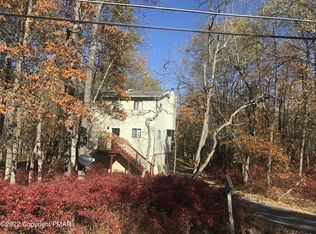 2247 Doe Dr, Long Pond, PA