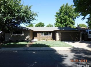 912 Chateau Dr, Modesto, CA 95355