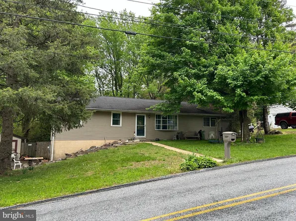 207 Forge Hill Rd, Wrightsville, PA 17368