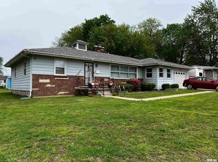 5 Evergreen Dr, Mount Vernon, IL 62864