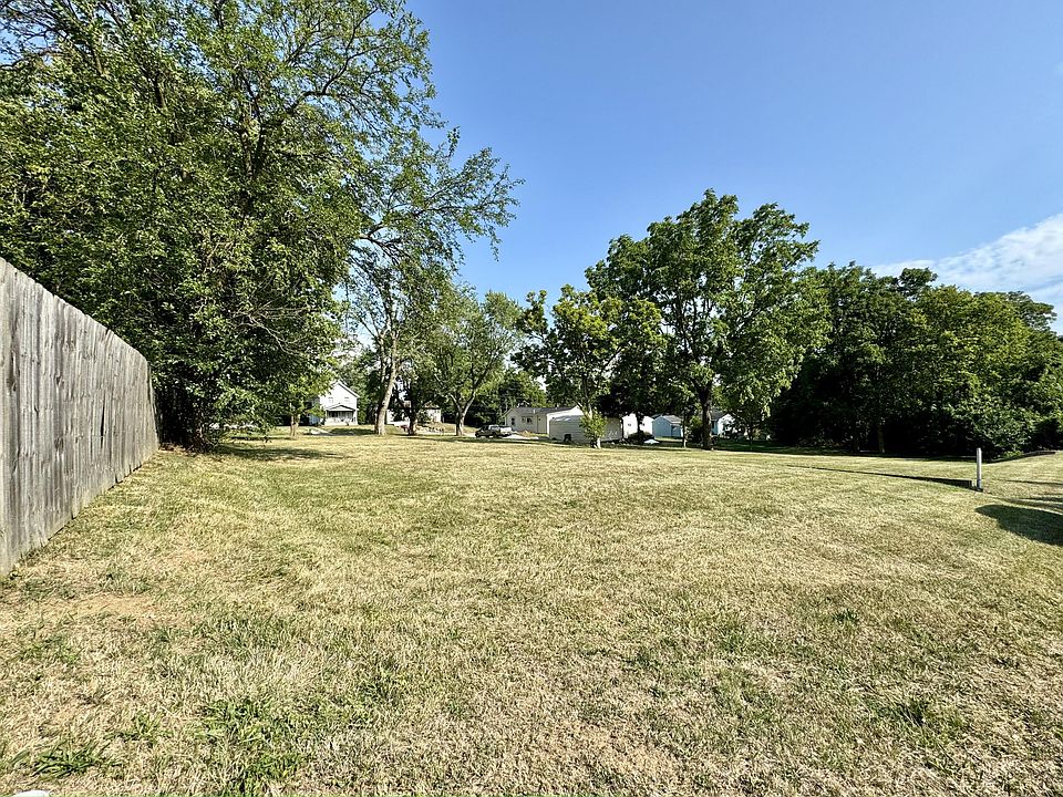 2nd image of 212 S Grener Ave