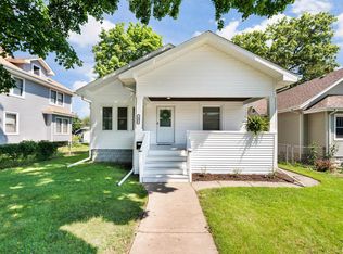 1008 W 16th St, Davenport, IA 52804